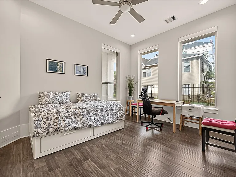 1810 Branard St #B — Photo 16