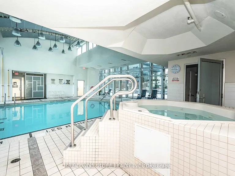 220 Burnhamthorpe Rd W #1709 — Photo 13