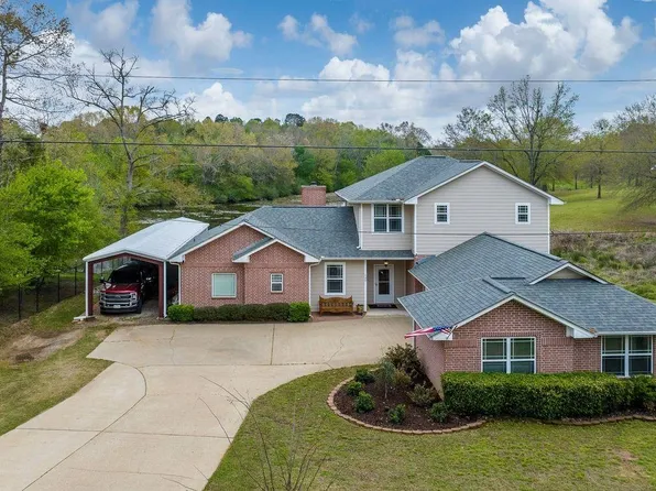 139 Pine Island Dr, Marshall, TX 75672