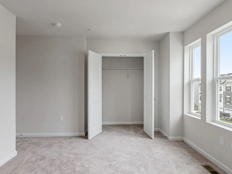 5616 Ludlow Pl — Photo 43