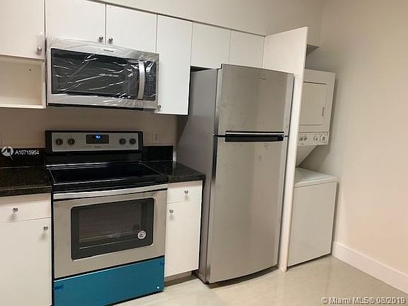 4th image of 5091 NW 7th St Ph 07
