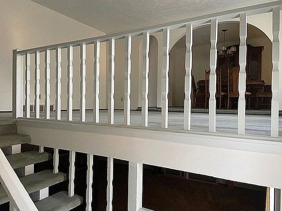 3rd image of 808 Donegal Dr