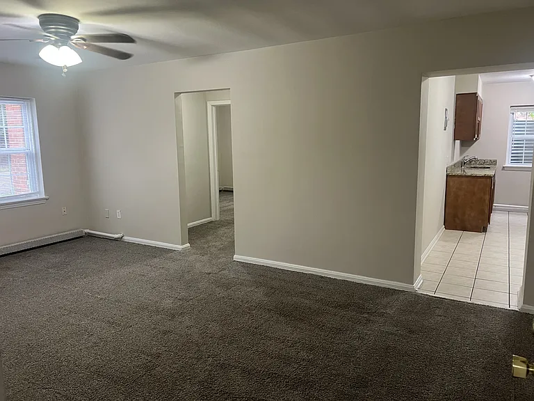 Courtyard Apartments — Photo 19