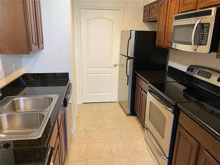 6000 Shepherd Mountain Cv #2211 — Photo 13