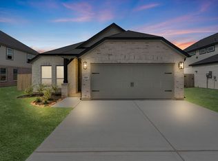 3110 Spitfire Dr, Rosenberg, TX 77471