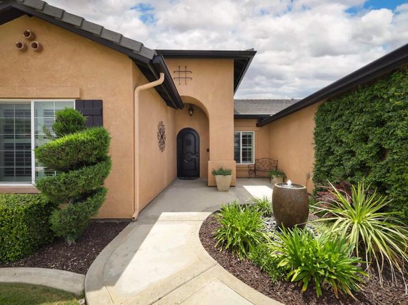 10809 Corbett Canyon Dr, Bakersfield, CA 93312
