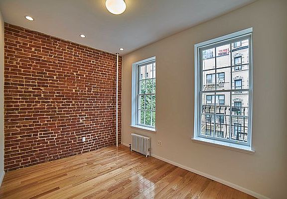 4th image of 316 E 84th St APT 3W