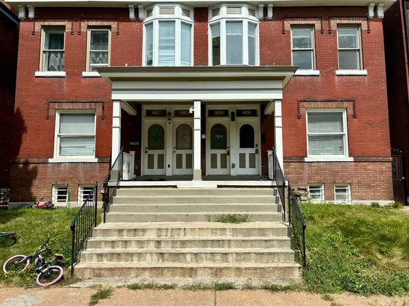 2747 Armand Pl #2F, Saint Louis, MO 63104