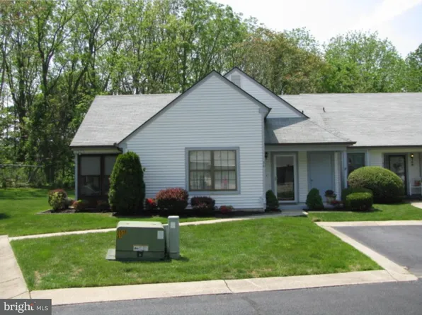 735 S Main Rd #30, Vineland, NJ 08361