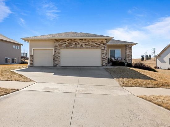 336 W High Rd, Norwalk, IA 50211