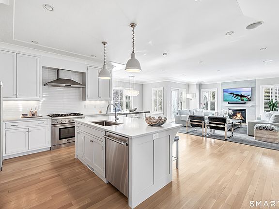 4th image of 598 South Benson Road