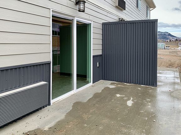 5th image of 830 Gibbon St #2