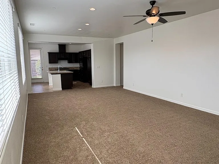 5990 E Kerckhoff Ave — Photo 2