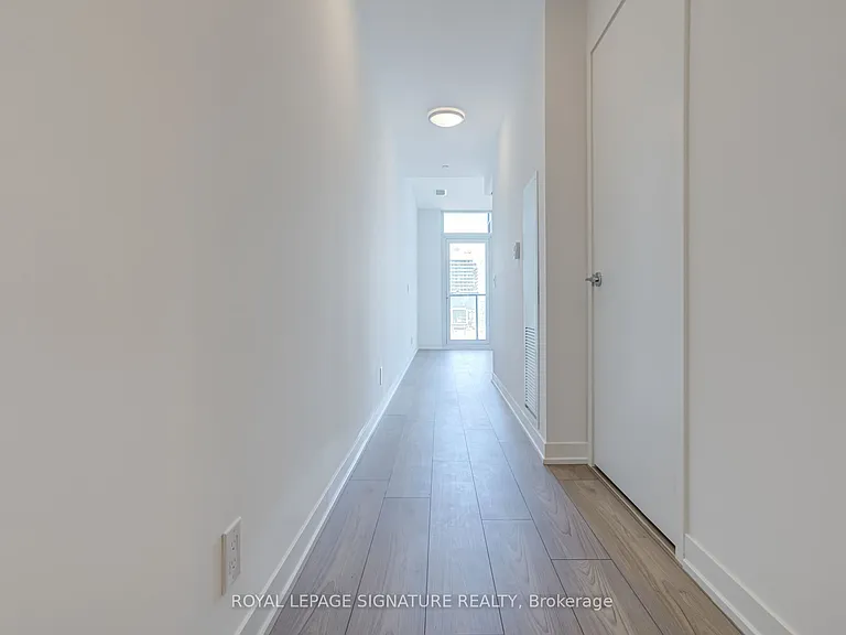 285 Dufferin St W #728 — Photo 14