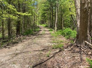 Mulberry Rd, Chardon, OH 44024