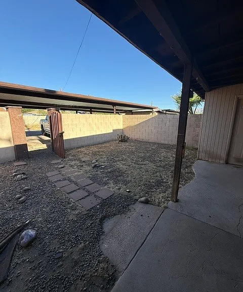 601 N Swan Rd — Photo 20