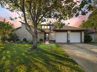 15910 Stonehaven Dr, Houston, TX 77059