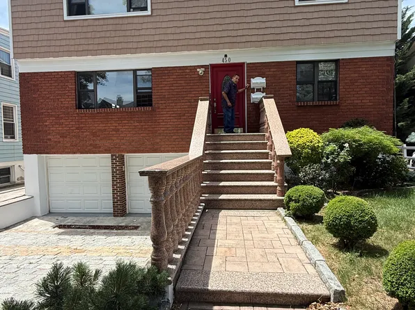 454 S 3rd Ave #1A, Mount Vernon, NY 10550