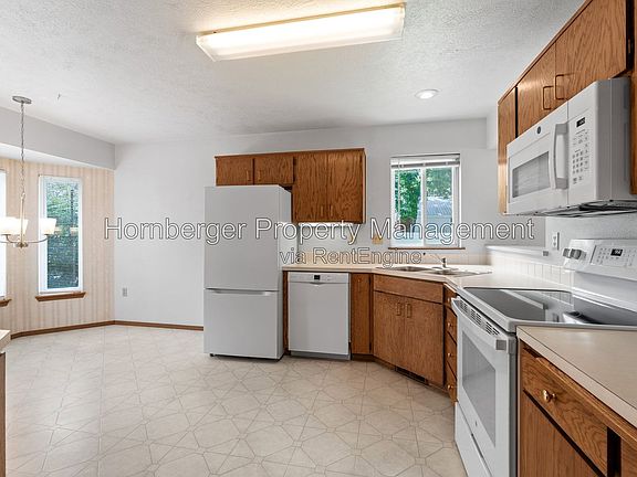 4th image of 1603 E 33rd Ave #1603