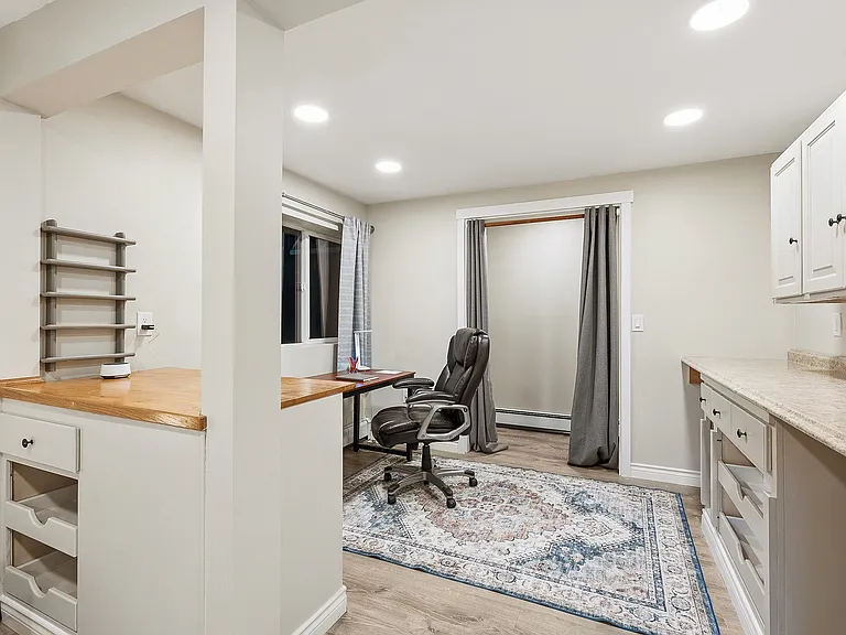 316 Ash St — Photo 16
