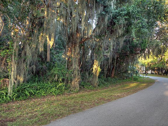 5th image of 3524 Shore Dr