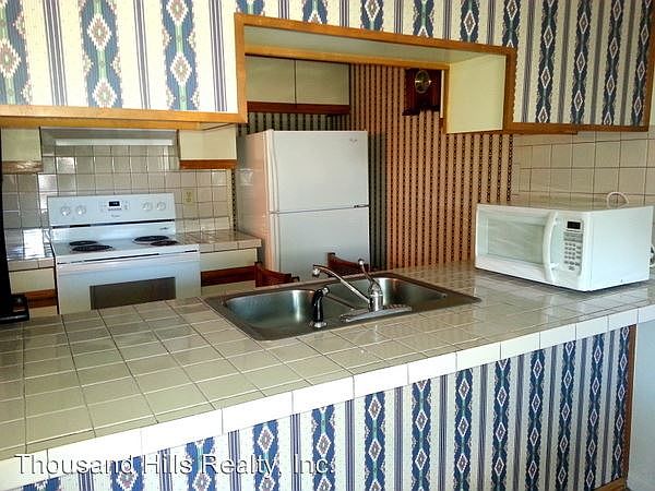 2nd image of 257 Clubhouse Dr APT 4