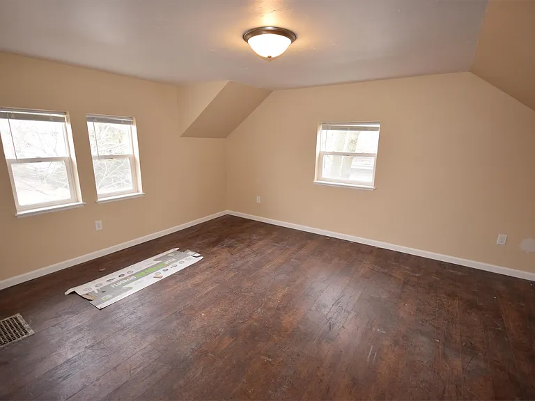 119 Harrison Pl — Photo 9