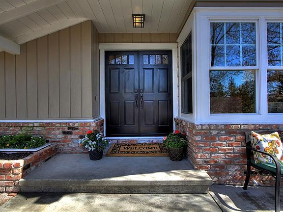 3rd image of 8 Wandel Dr