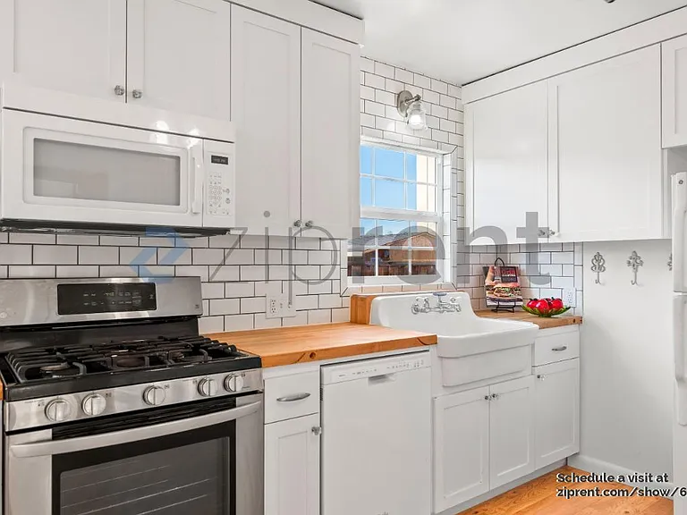 1463 Jackson St — Photo 10