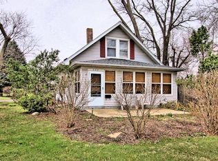 553 Terry Ave, Aurora, IL 60506