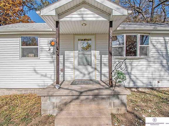 2nd image of 7516 Pinkney St