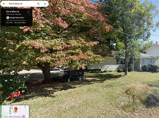 704 N Milton St, Tuscumbia, AL 35674