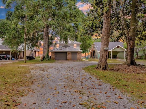 7411 Bay Rd, Mobile, AL 36605