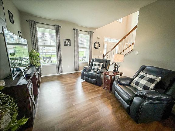 5th image of 101 Hare Ct