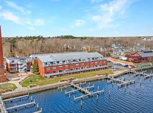 45 Main St #217, Wareham, MA 02571