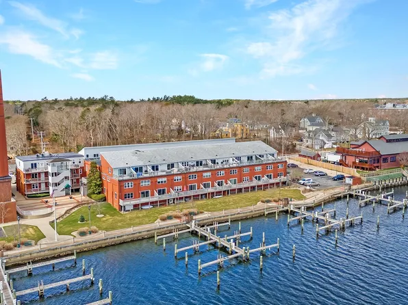 45 Main St #217, Wareham, MA 02571