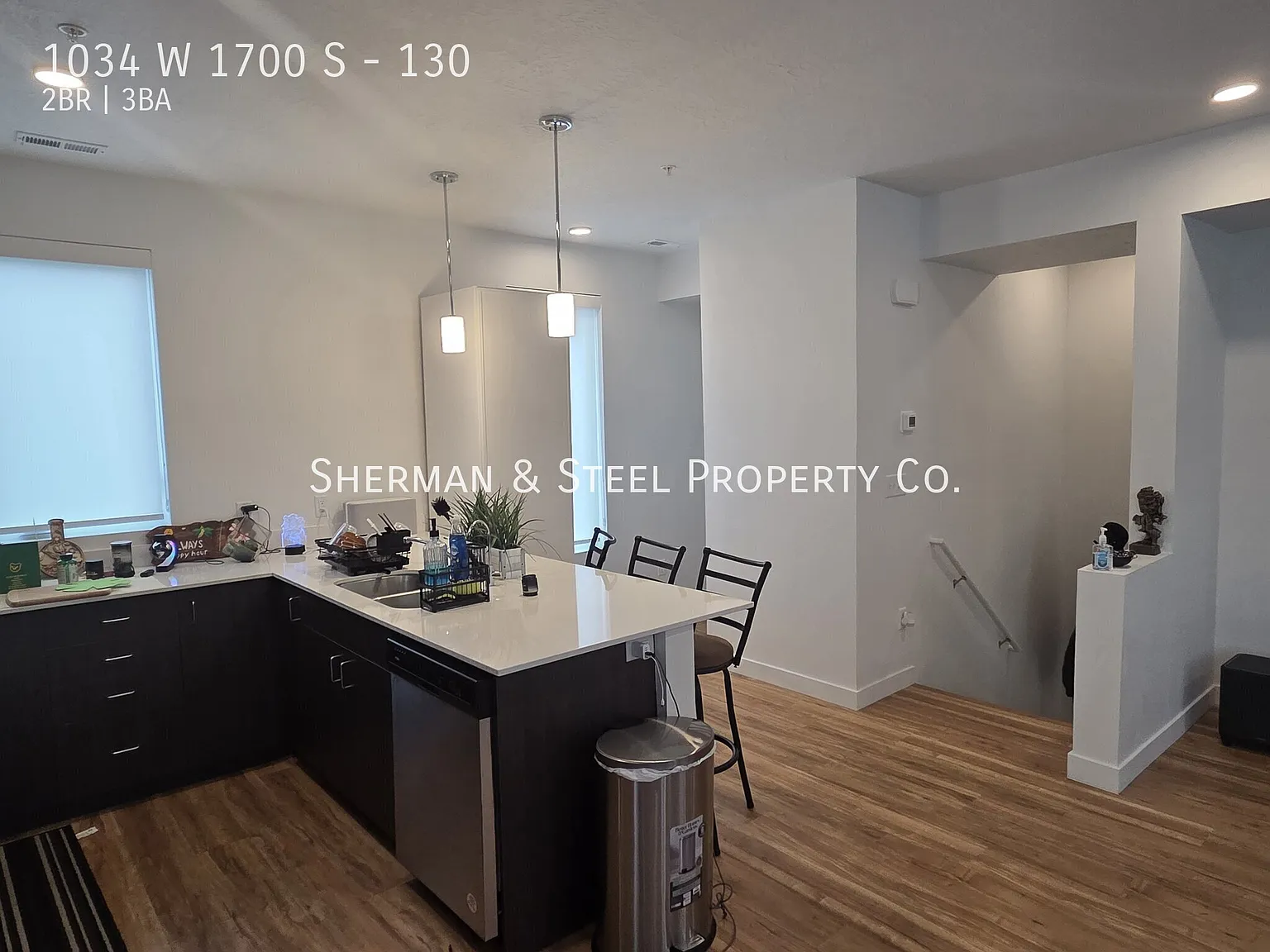 Fantastic Town Home For Rent In Great Location! — Photo 4