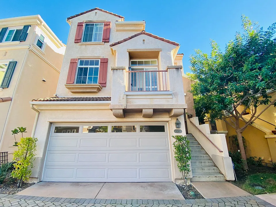 11267 Carmel Creek Rd