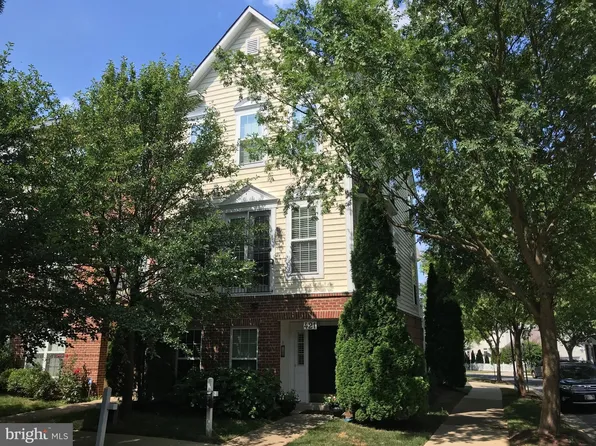 421 Leaning Oak St, Gaithersburg, MD 20878