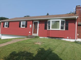 27 Fanny St, Shelton, CT 06484