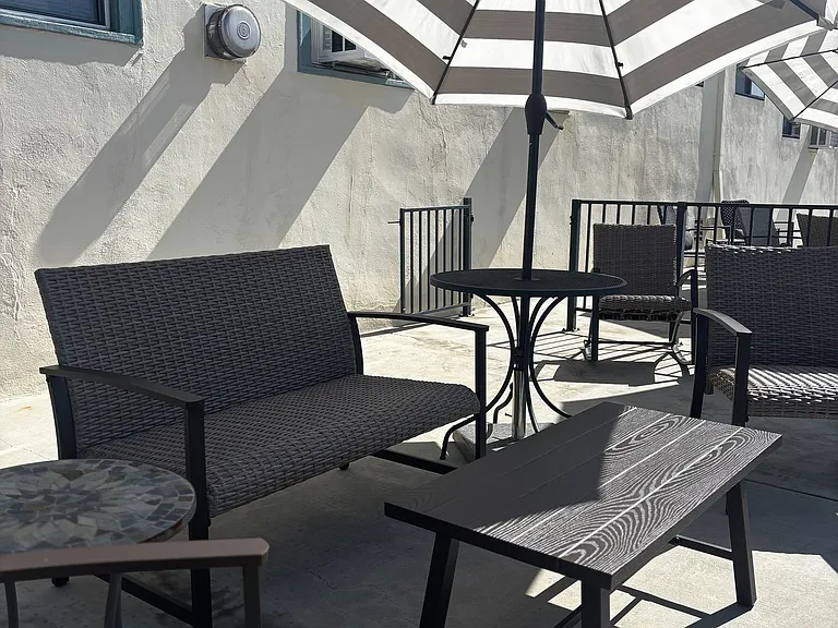 Ave 63 Apartments — Photo 4