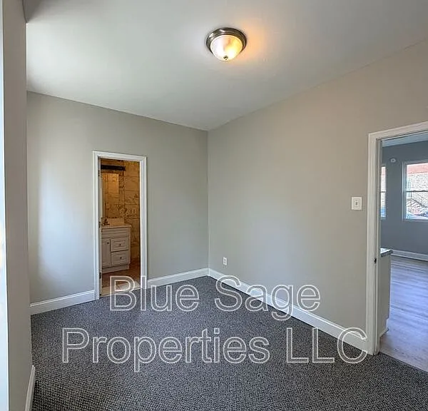 900-902 Church Ln #902 CHURCH LN — Photo 11