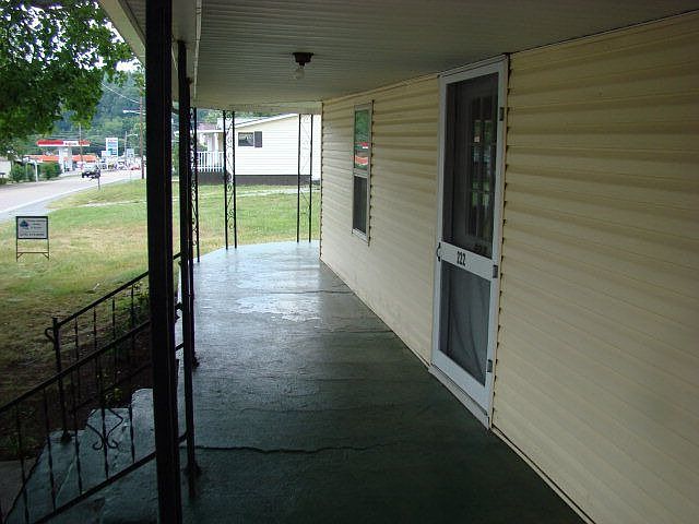 2nd image of 222 Douglas Dr