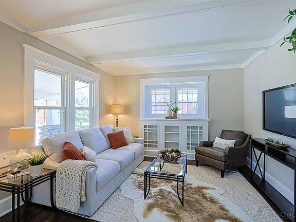 5th image of 3015 Hull Ave