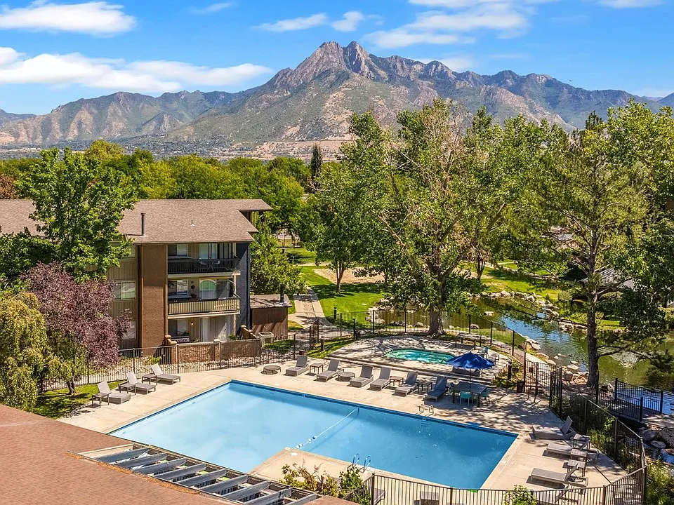 Cobble Creek Apartments