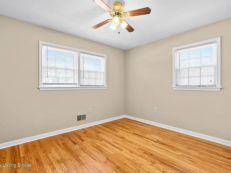 7506 Pimlico Dr — Photo 15