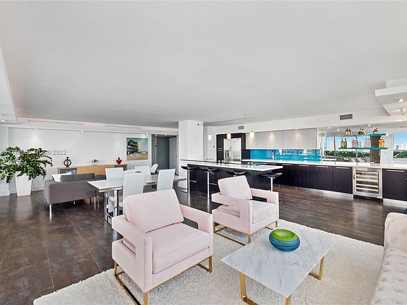 5th image of 11 Island Ave APT 901