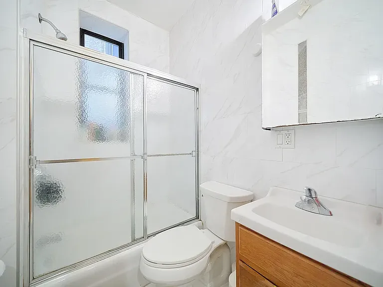 945 Saint Nicholas Ave #1D — Photo 12
