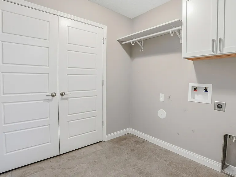 2309 Mace Dr — Photo 1