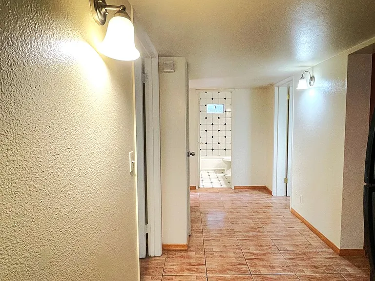 1349 Walnut Ave #A — Photo 8
